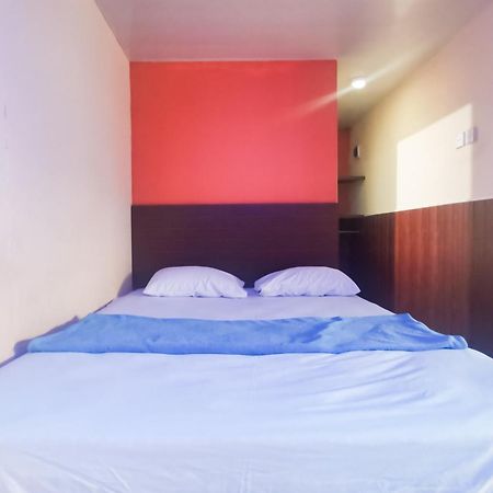 Gadok Hotel Container Inn Mitra Reddoorz מראה חיצוני תמונה